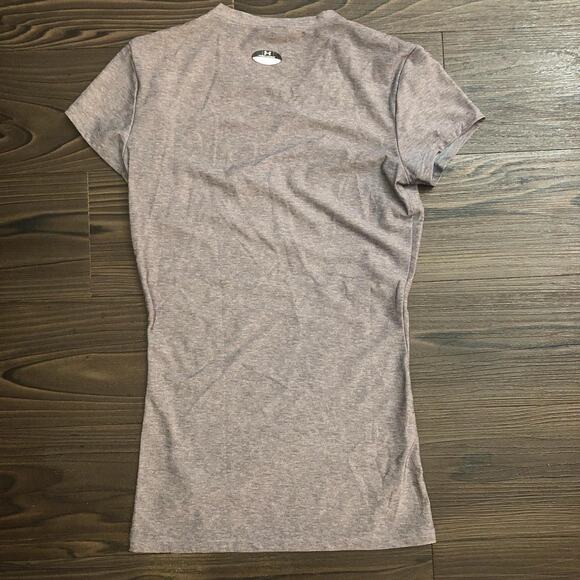 Women’s Grey Under Armour Workout Top - Picture 3 of 3
